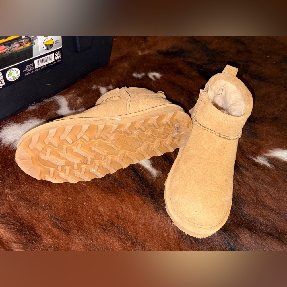 Bearpaw Iced Coffee Boots